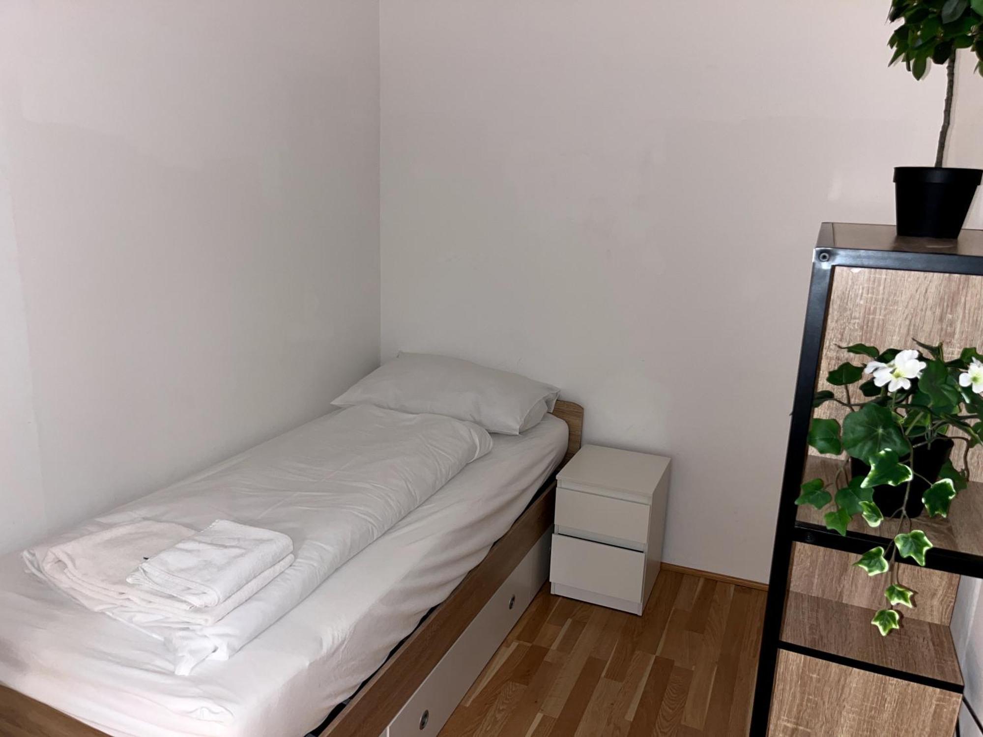 Bright And Modern In Vienna's District Apartment Wien